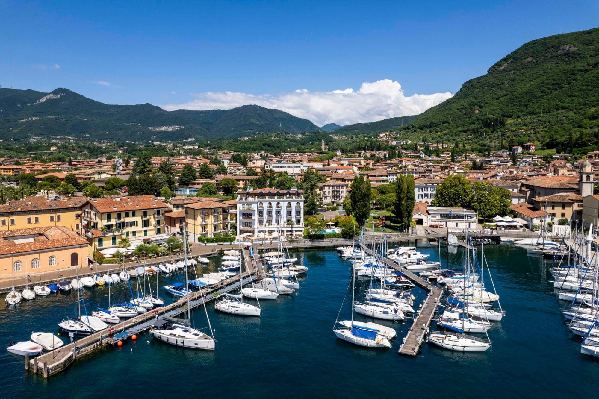 Bellerive Lifestyle Hotel Salò Екстериор снимка