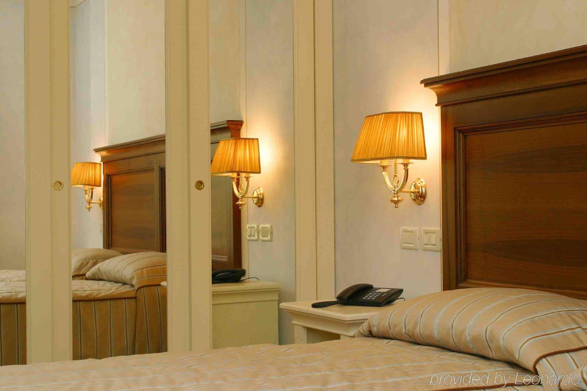 Bellerive Lifestyle Hotel Salò Стая снимка